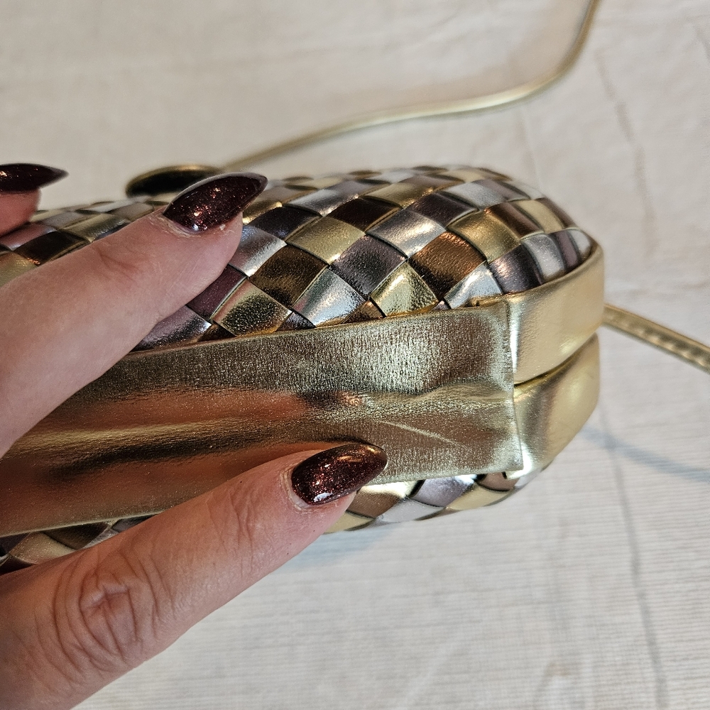Panache Gold and Brown Woven Clutch - Picture 11 of 15